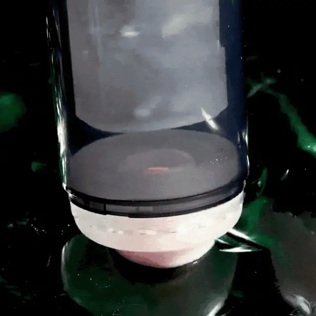 7回転×7吸引のW刺激 電動吸引回転ホール IPX7防水 透明舌舐め体験 電動ホール